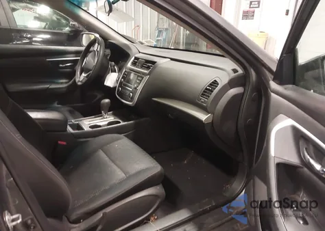 2016 Nissan Altima 2.5/2.5 S/2.5 Sl/2.5 Sr/2.5 Sv из США, поврежденный, VIN 1N4AL3AP7GN361267